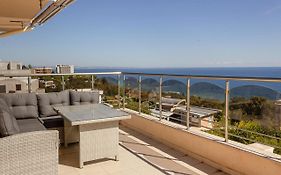 Spacious 3Bd Flat With Large Terrace & Sea View By Flat Mаnager